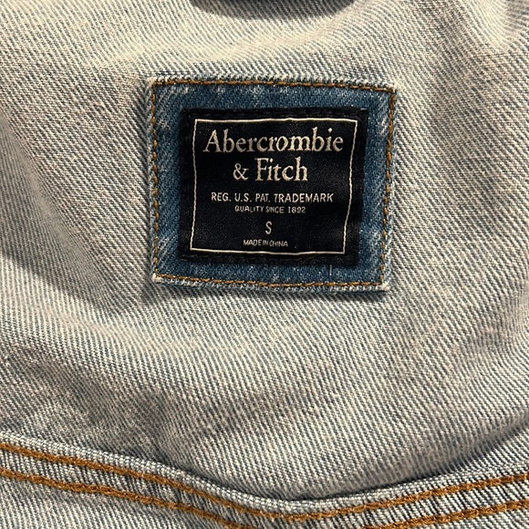 Abercrombie & Fitch Denim Jacket (NWOT) - Picture 10 of 11